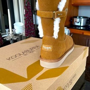 Ugg W Remley short size 11